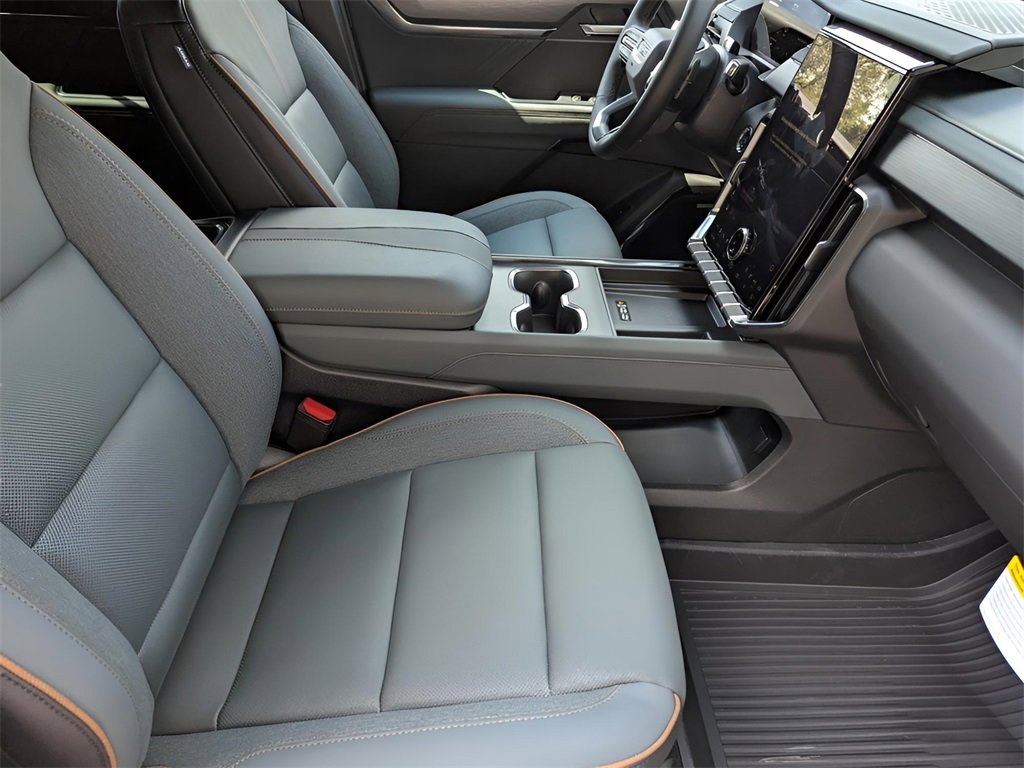 New 2026 GMC Acadia AT4 w/ Super Cruise Package image 18