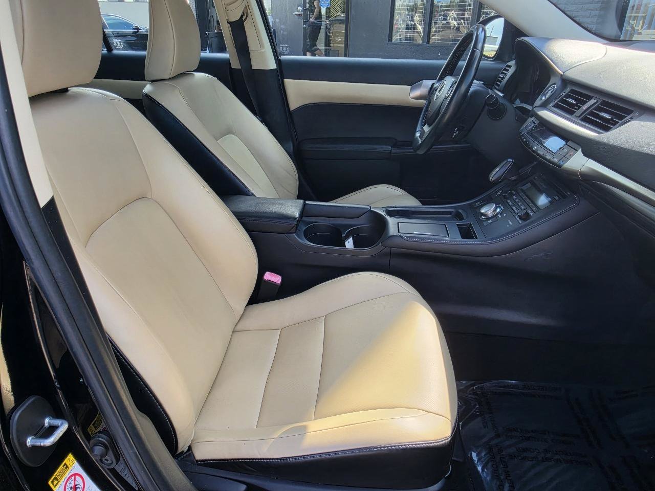 Used 2014 Lexus CT 200h FWD image 45
