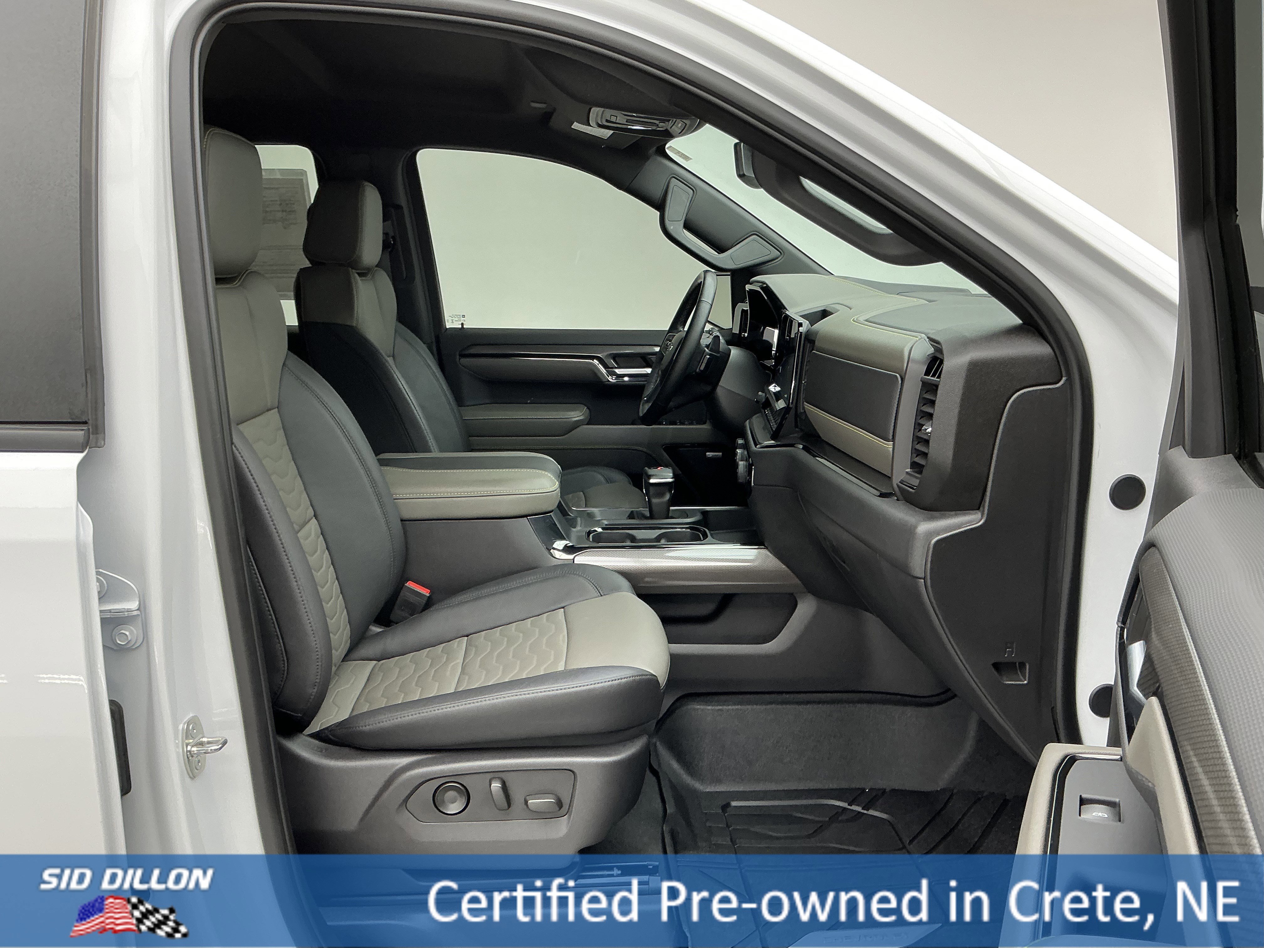 Used 2024 Chevrolet Silverado 1500 ZR2 image 26