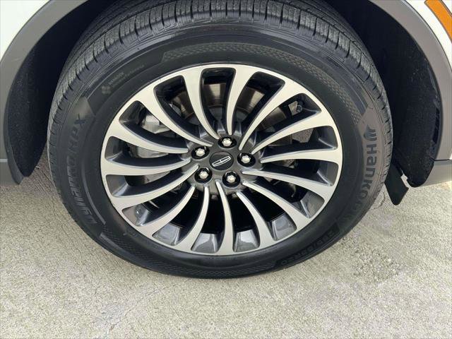 Used 2023 Lincoln Aviator Reserve w/ Elements Package Plus image 9