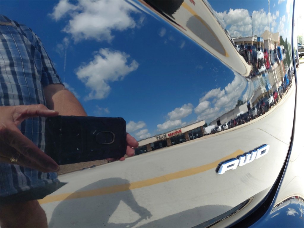 Used 2024 Ford Edge Titanium image 28