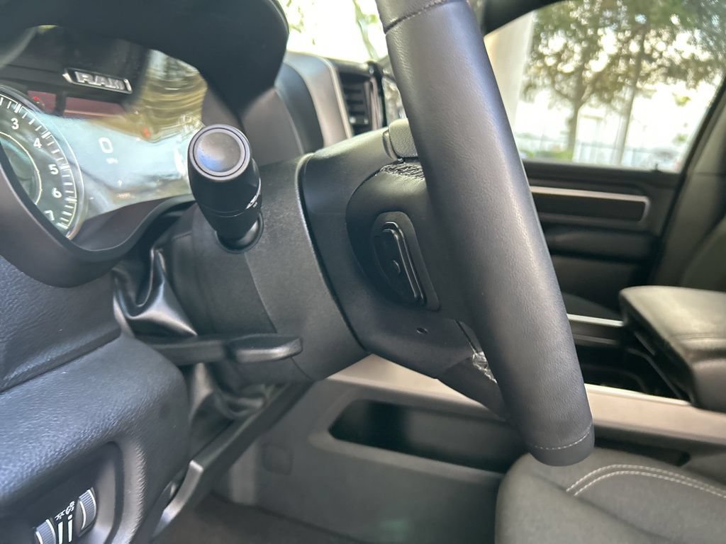 Certified 2025 RAM 1500 Big Horn AWD/4WD image 40