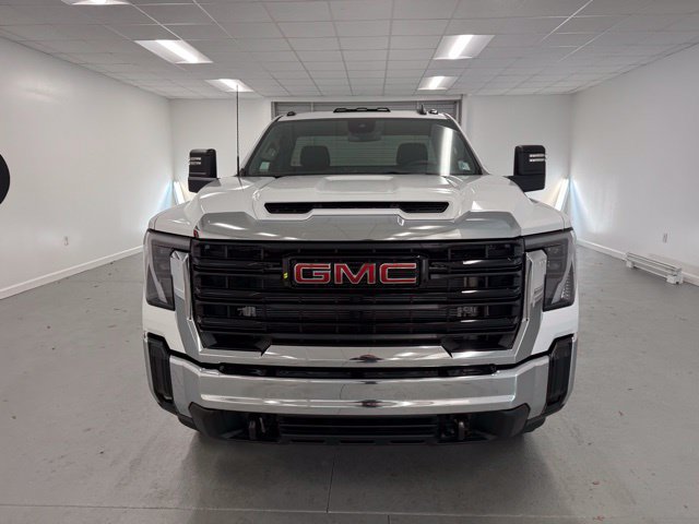 New 2026 GMC Sierra 3500 Pro w/ Convenience Package AWD/4WD image 2