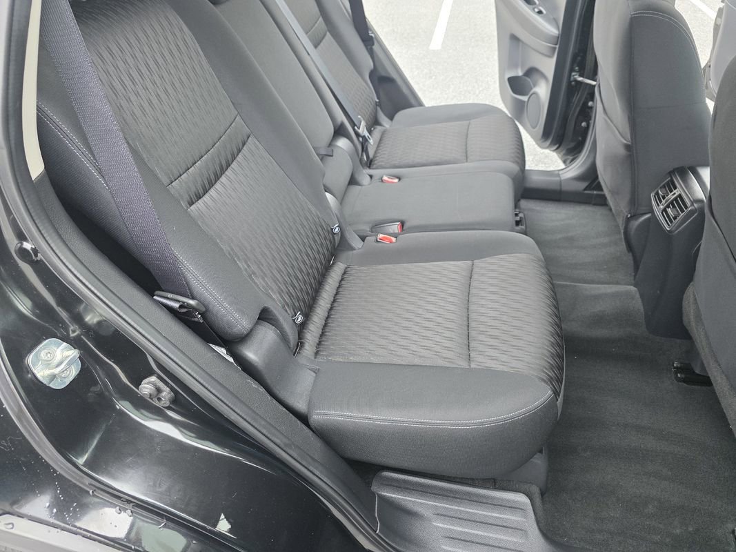 Used 2020 Nissan Rogue SV image 17