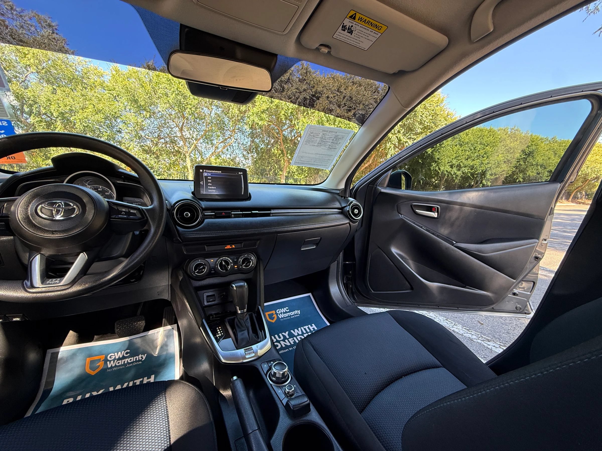 Used 2020 Toyota Yaris LE FWD image 19