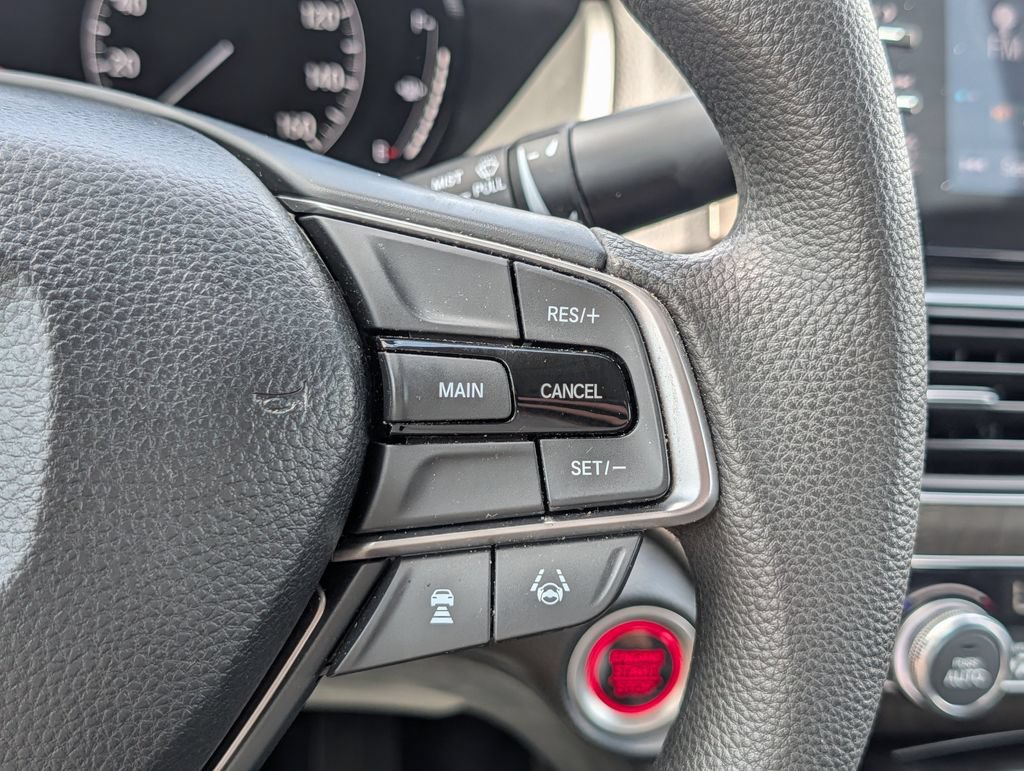 Used 2018 Honda Accord EX image 23