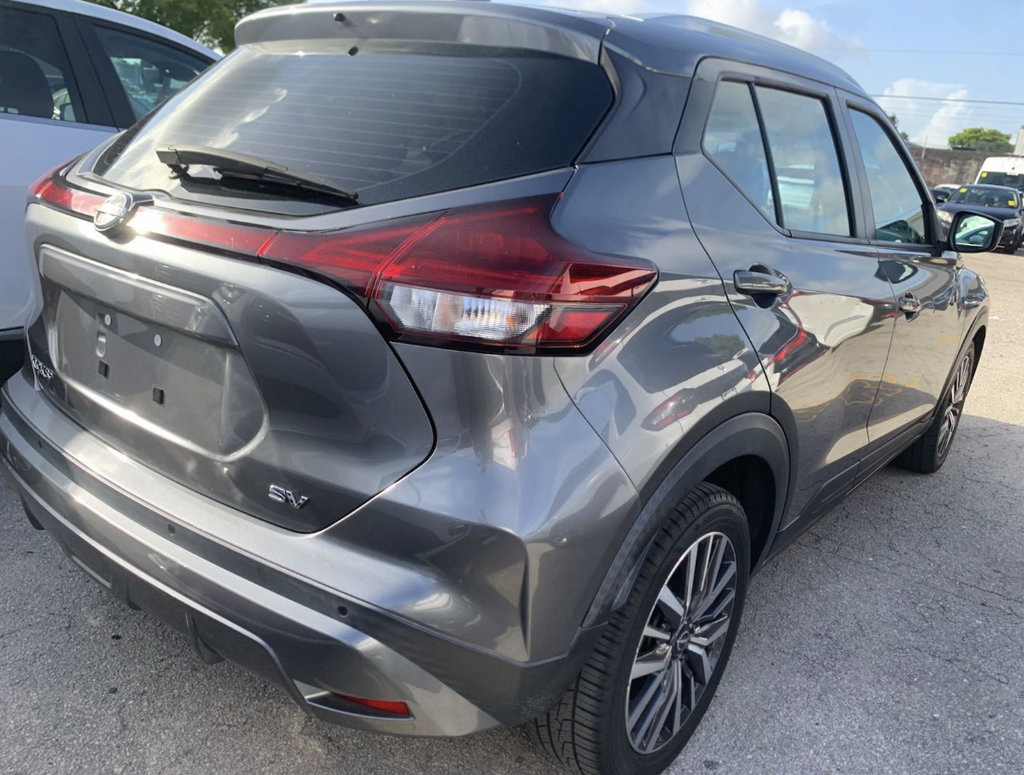 Used 2022 Nissan Kicks SV FWD image 5