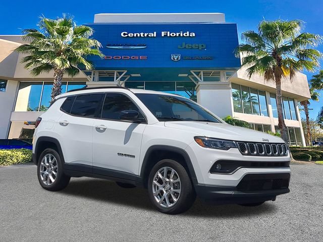 Certified 2023 Jeep Compass Latitude AWD/4WD image 2