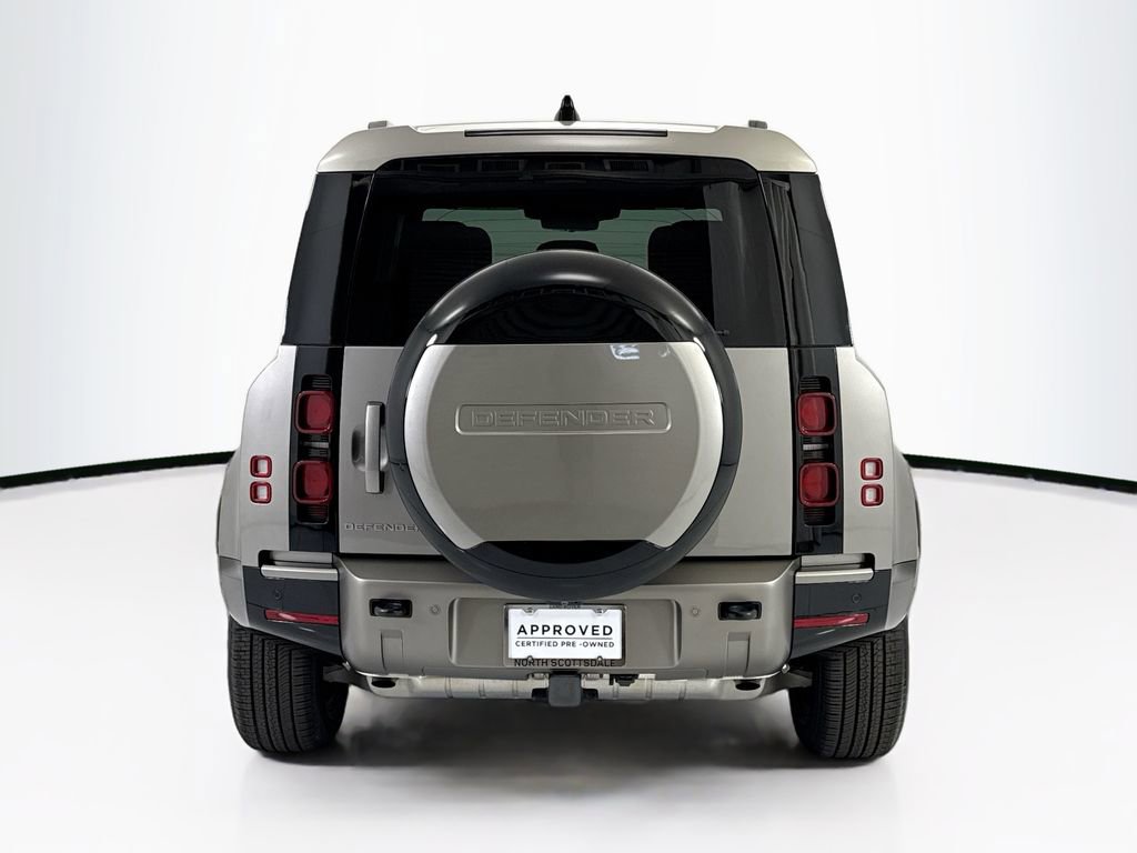 Used 2024 Land Rover Defender 110 X-Dynamic SE AWD/4WD image 6