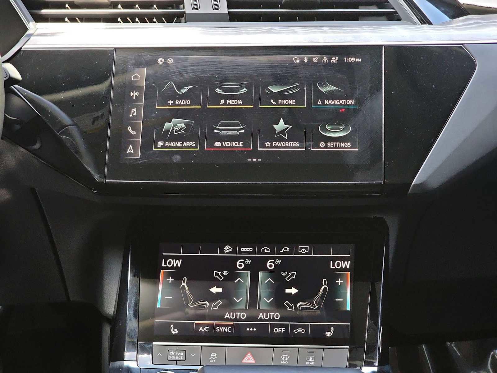 Used 2022 Audi e-tron Premium image 20