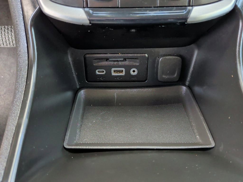 Used 2022 GMC Terrain SLE w/ Driver Convenience Package FWD image 28