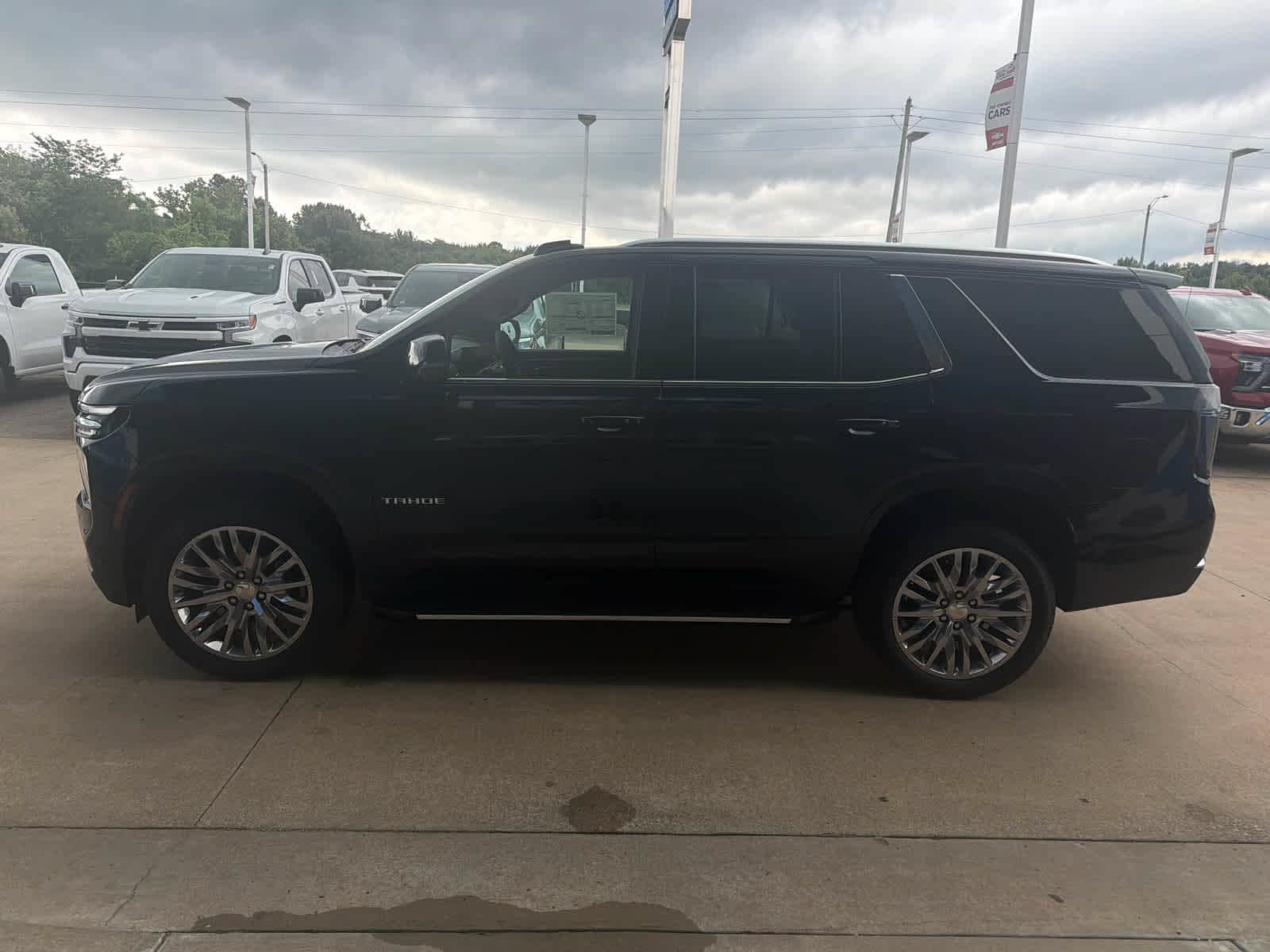New 2026 Chevrolet Tahoe LT w/ Comfort Package AWD/4WD image 2
