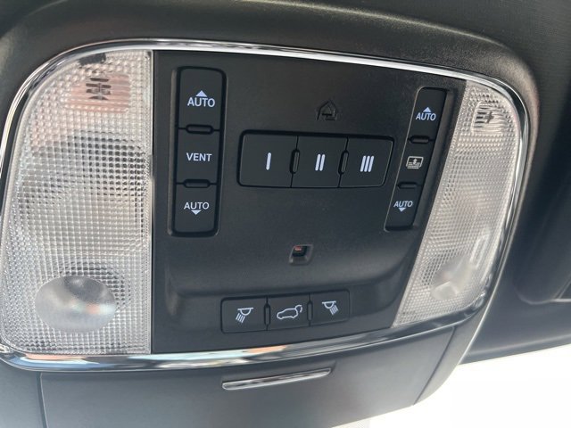 Used 2021 Jeep Grand Cherokee Limited w/ Premium Lighting Group image 31