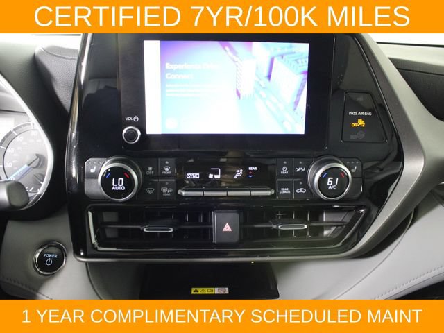 Used 2023 Toyota Highlander XLE AWD/4WD image 25