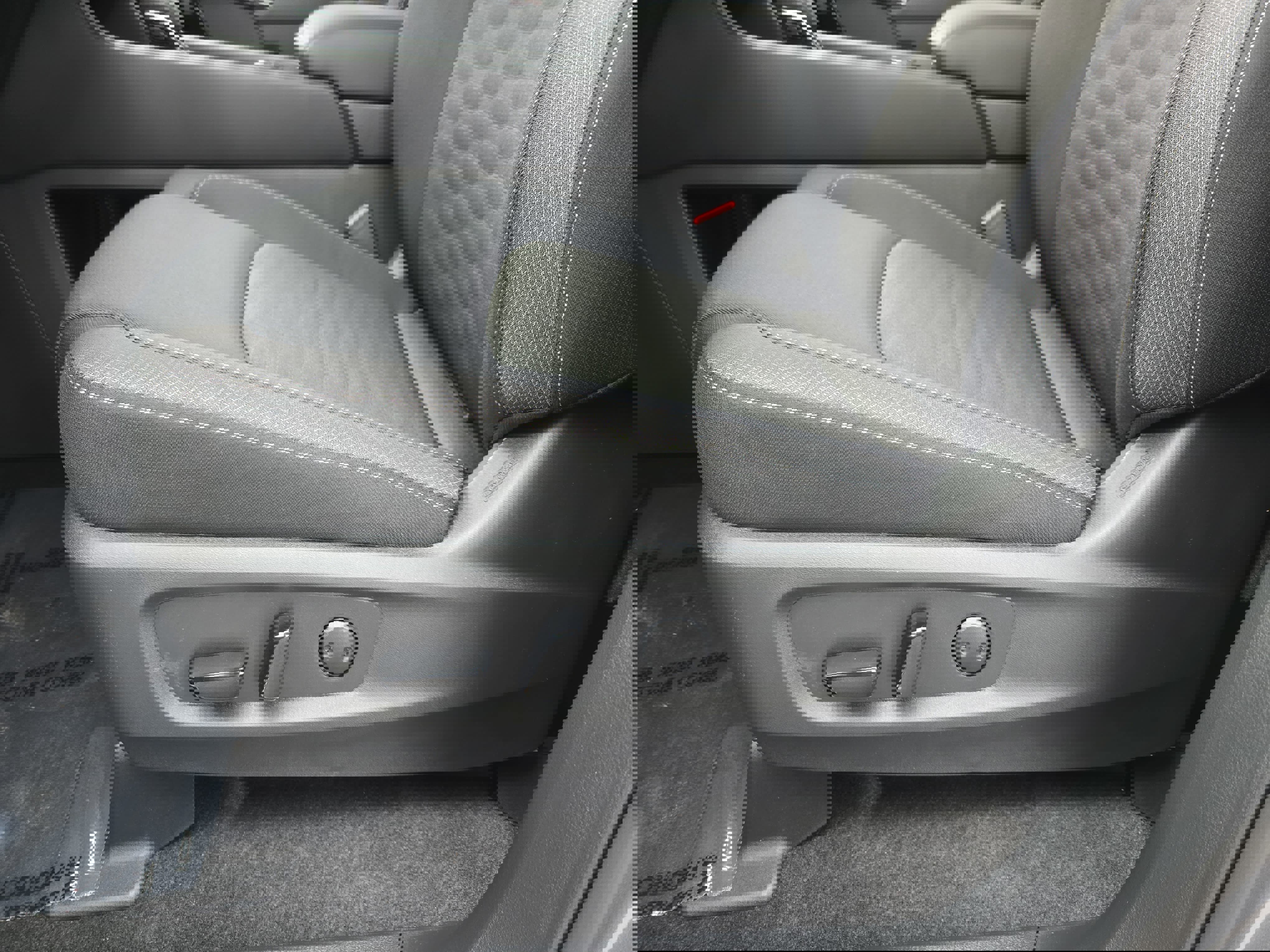 New 2026 Nissan Pathfinder SV image 28