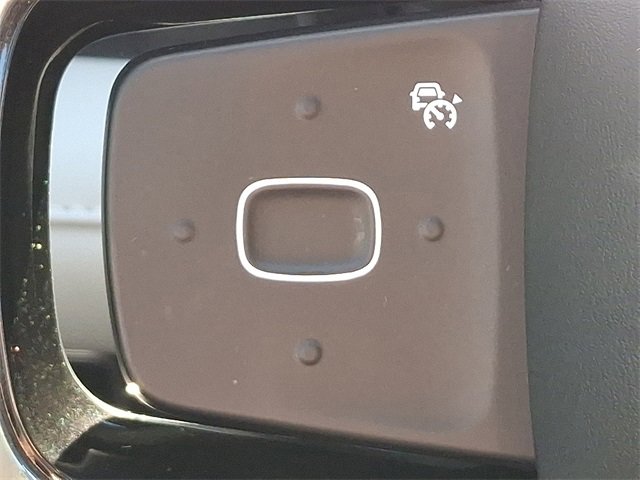 Used 2024 Lincoln Nautilus Reserve image 21