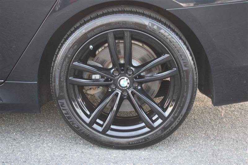 Used 2018 BMW 750i xDrive AWD/4WD image 26