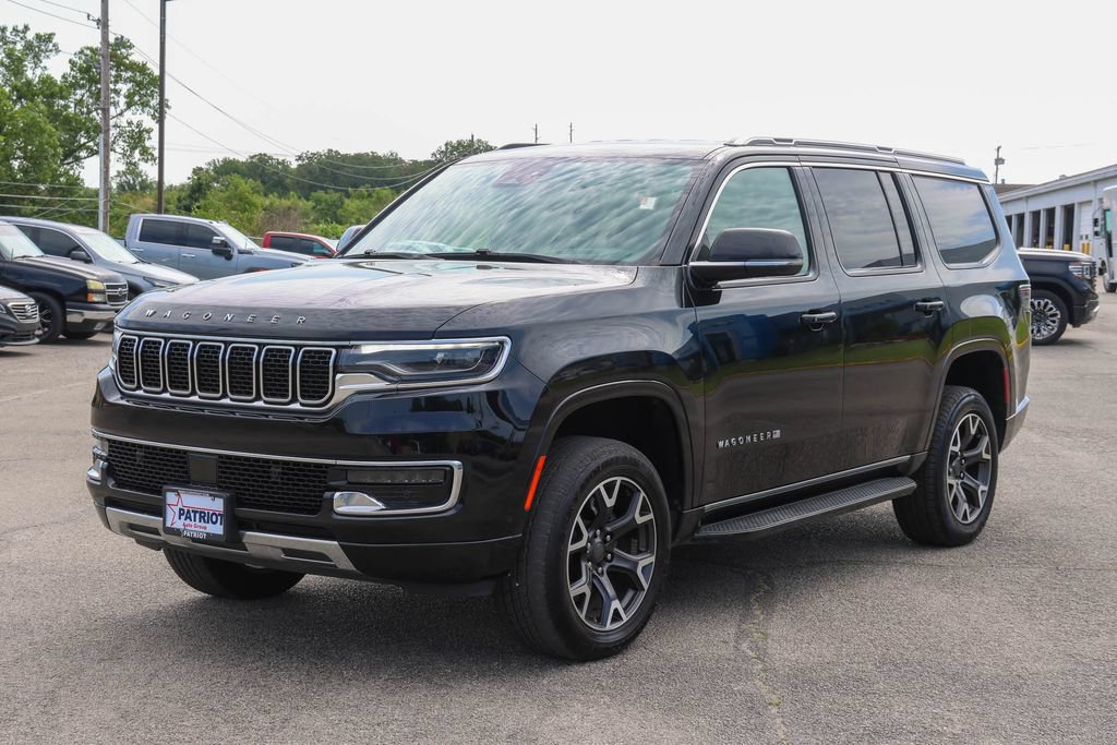 Used 2024 Jeep Wagoneer Series III AWD/4WD image 6