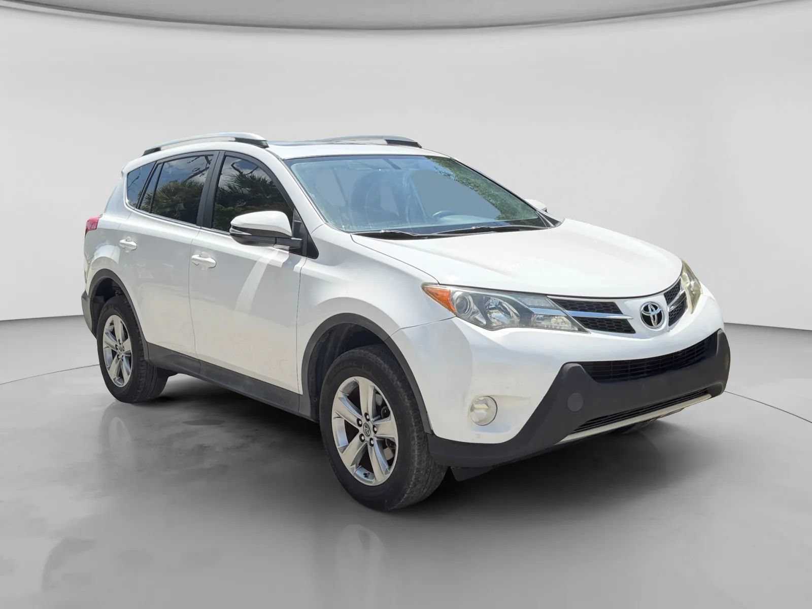 Used 2015 Toyota RAV4 XLE FWD image 7