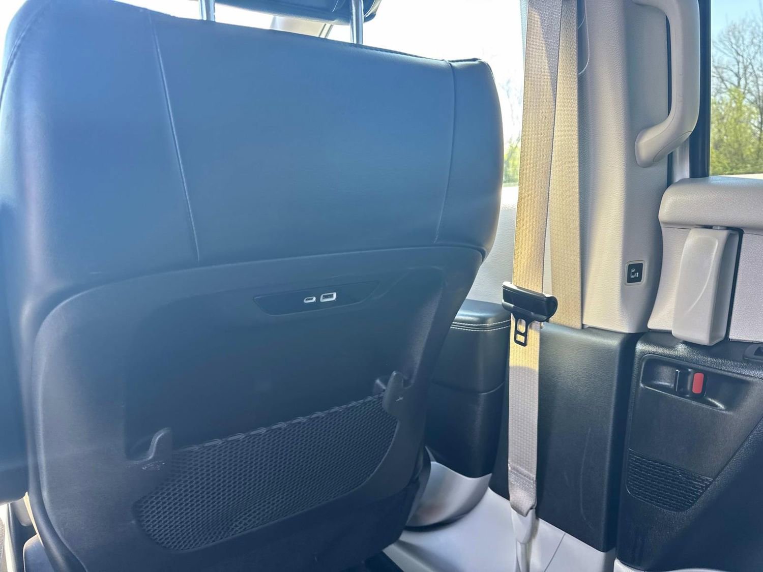 Used 2024 Chrysler Pacifica Touring-L image 18