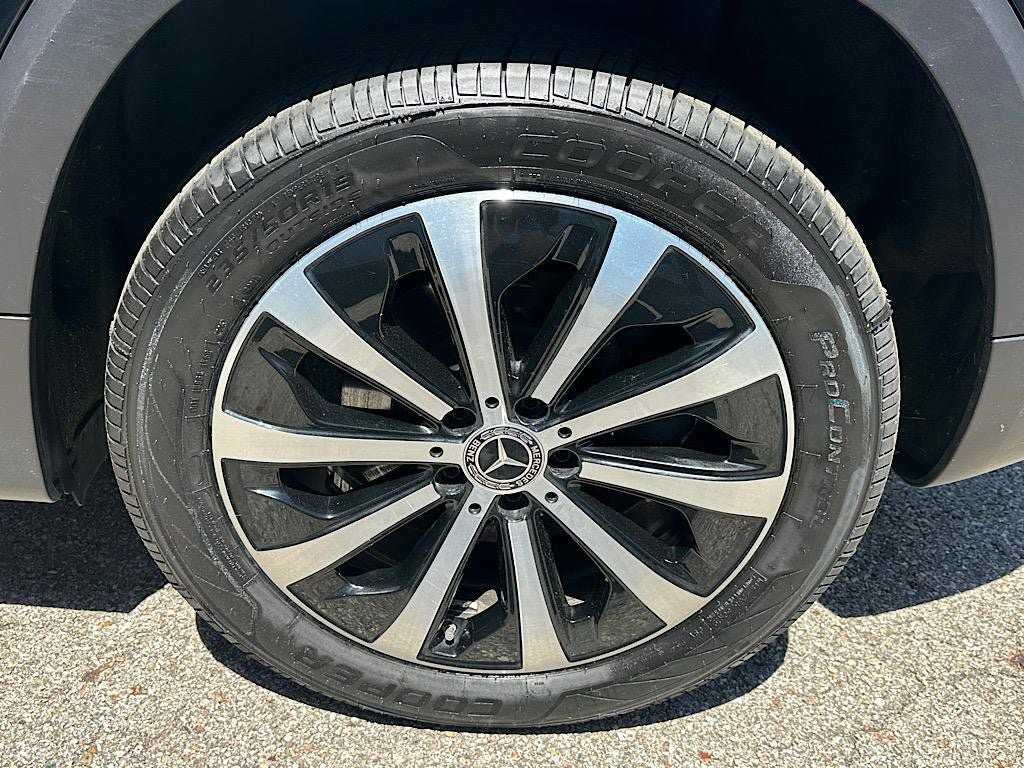 Used 2023 Mercedes-Benz GLB 250 4MATIC image 25