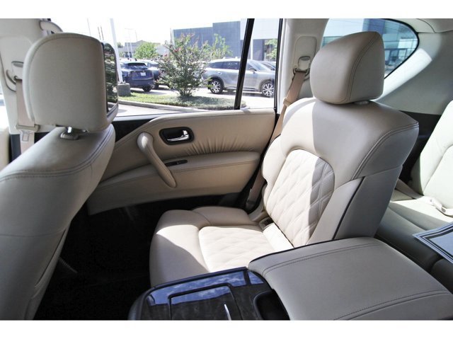 Used 2023 Nissan Armada Platinum w/ Captain's Chairs Package RWD image 11