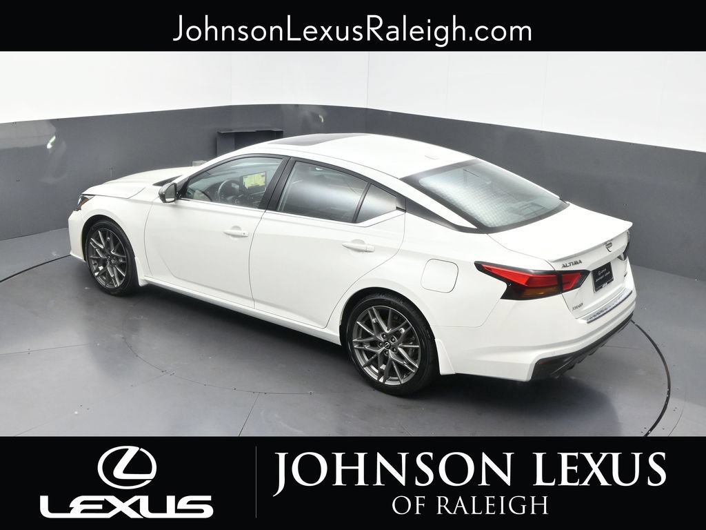 Used 2023 Nissan Altima 2.0 SR FWD image 25