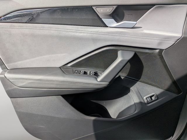 New 2026 Volkswagen Tiguan SE image 3