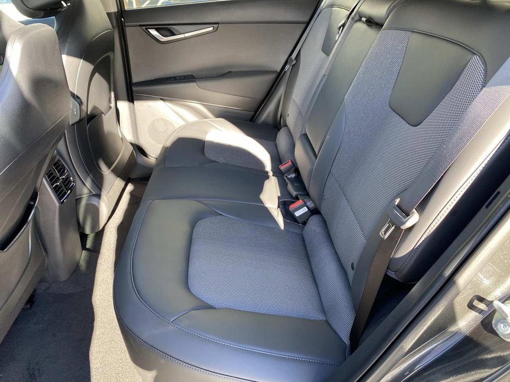 New 2025 Kia Niro Wind w/ Wind Preserve Package image 7