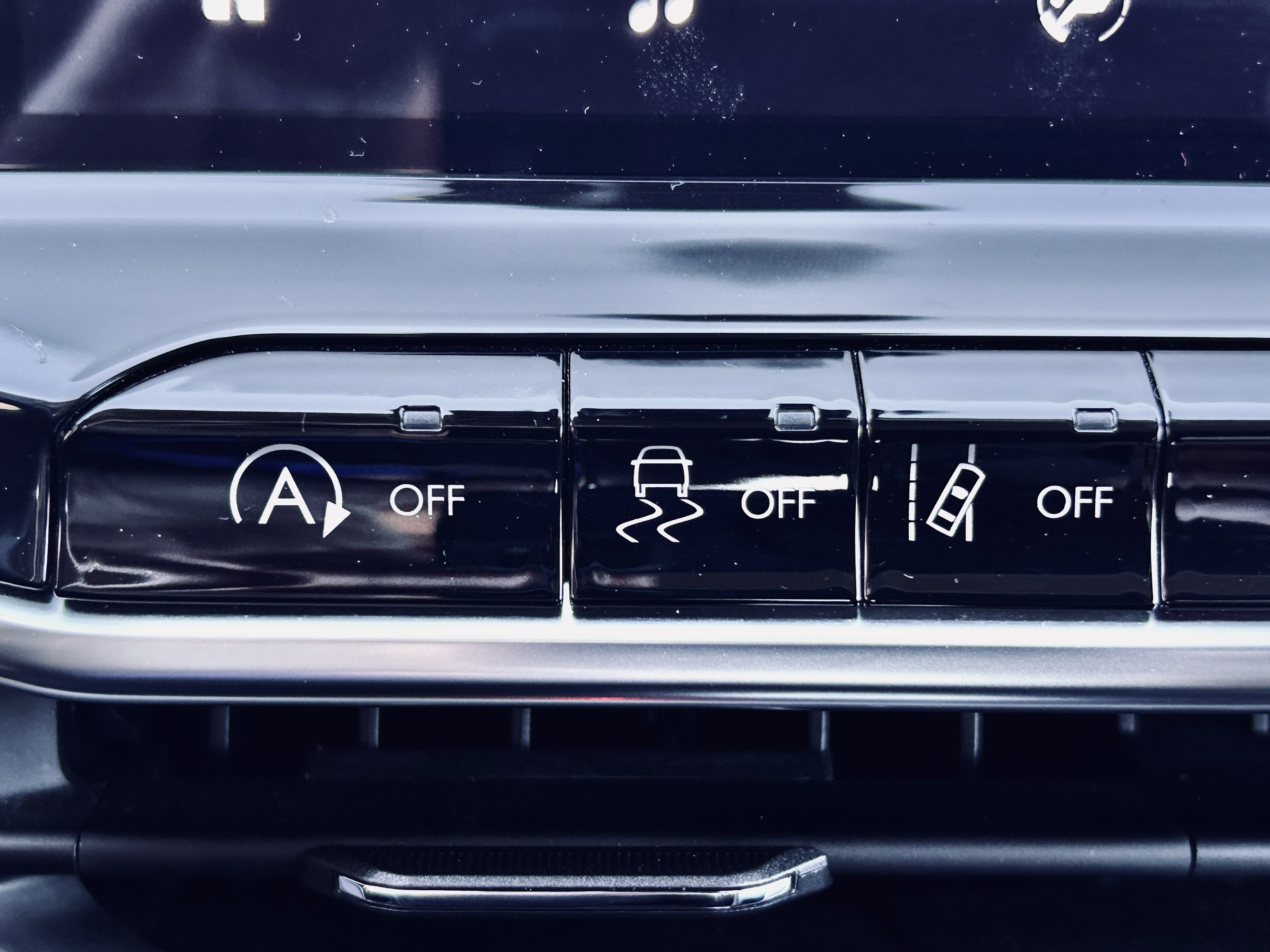 Certified 2022 Jeep Compass Limited AWD/4WD image 33