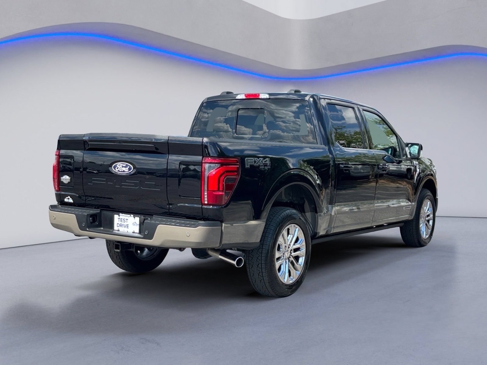 Certified 2025 Ford F150 King Ranch w/ FX4 Off-Road Package AWD/4WD image 6