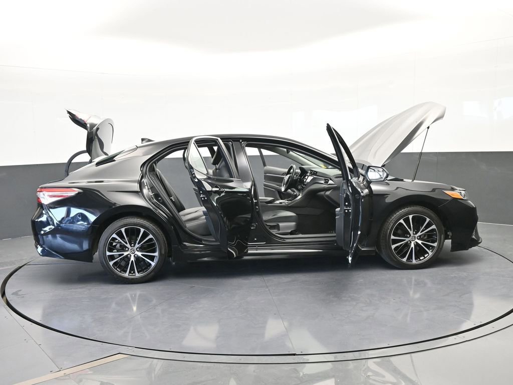 Used 2020 Toyota Camry SE image 66
