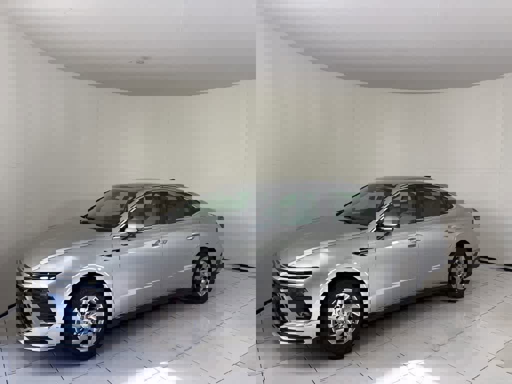 New 2025 Hyundai Sonata SE