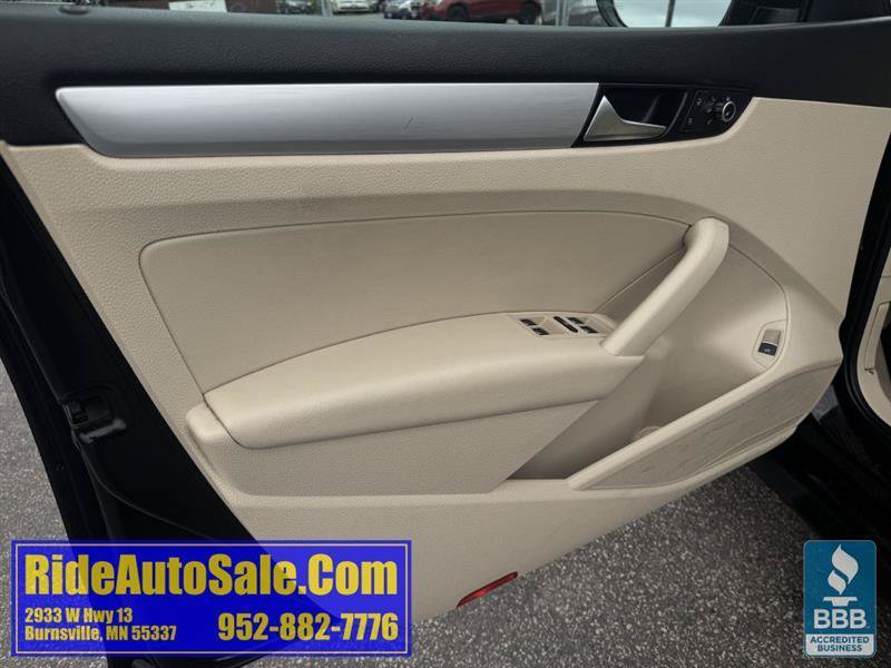 Used 2012 Volkswagen Passat 2.5 SE FWD image 9