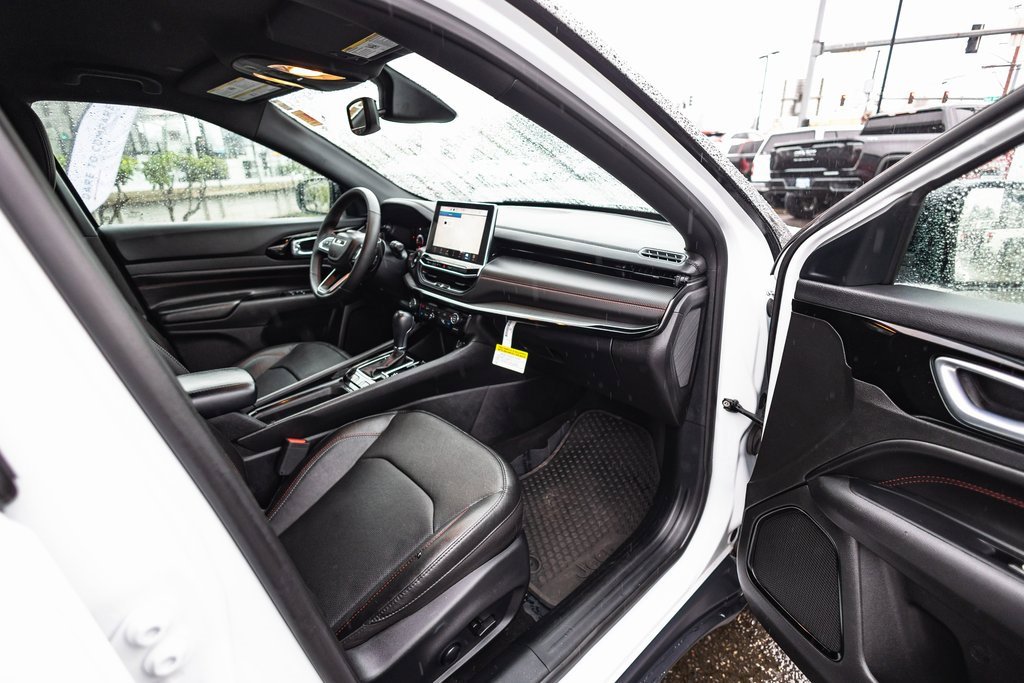 Used 2023 Jeep Compass Trailhawk w/ Trailhawk Elite Group image 29