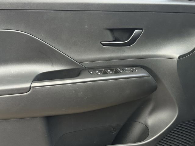 Used 2024 Hyundai Kona SEL image 22