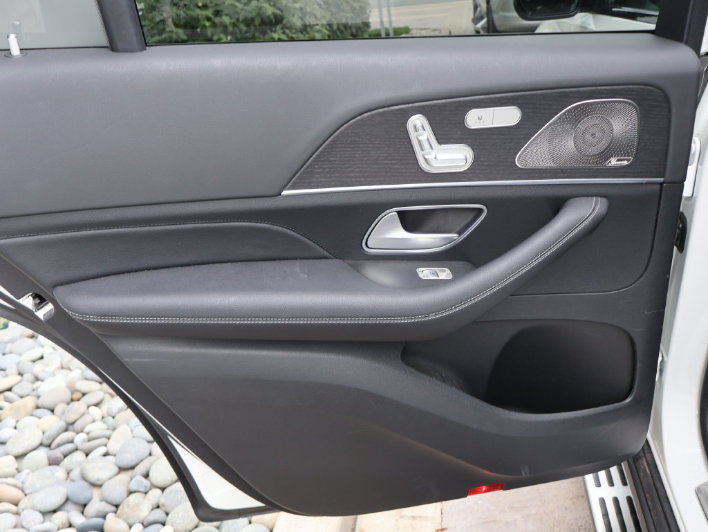 Certified 2024 Mercedes-Benz GLS 450 4MATIC image 15