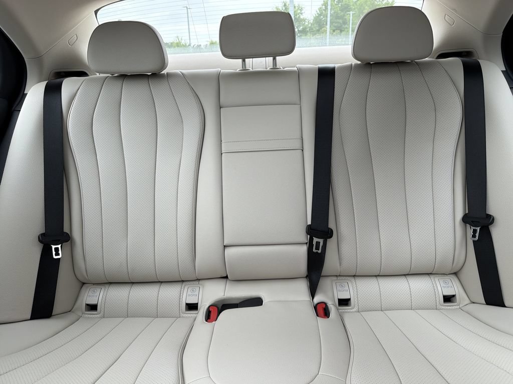 New 2026 Mercedes-Benz E 350 4MATIC Sedan image 28