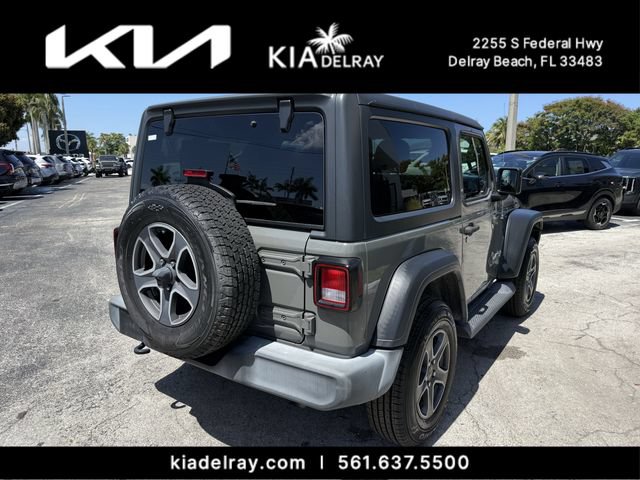 Used 2018 Jeep Wrangler Sport AWD/4WD image 3