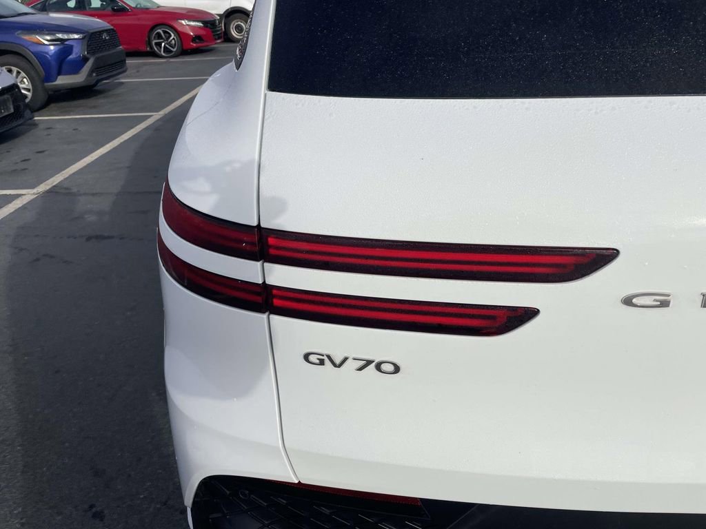 Used 2025 Genesis GV70 3.5T Sport w/ Sport Advanced Package image 20
