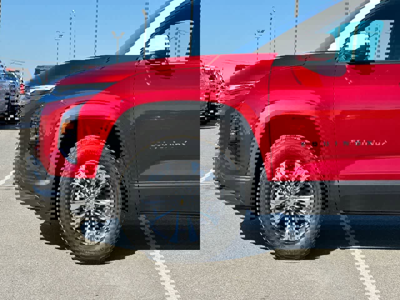 New 2025 Chevrolet Equinox LT image 32