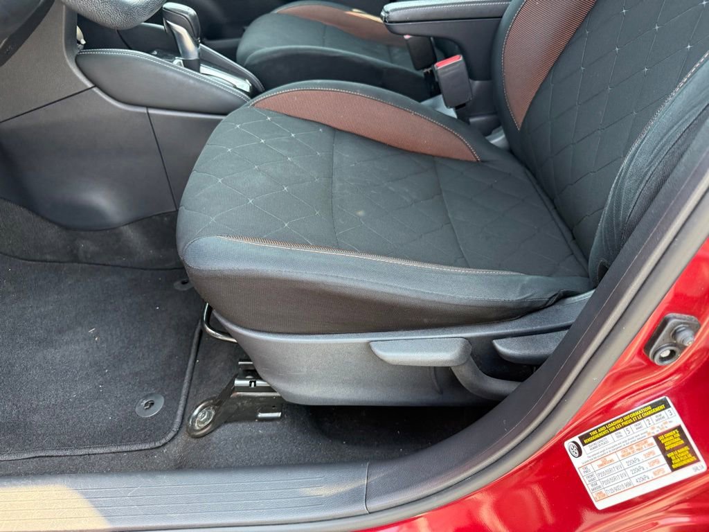 Used 2020 Nissan Kicks SR image 13