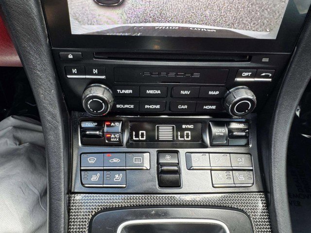 Used 2017 Porsche 911 Turbo S image 36