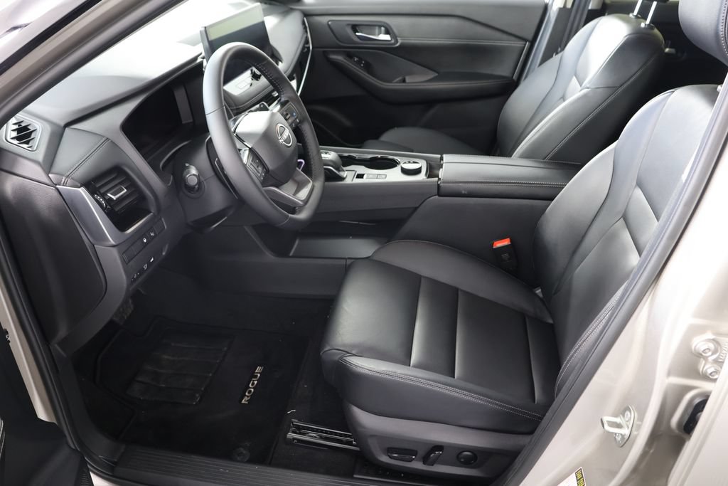 Used 2025 Nissan Rogue SL w/ SL Premium Package AWD/4WD image 20