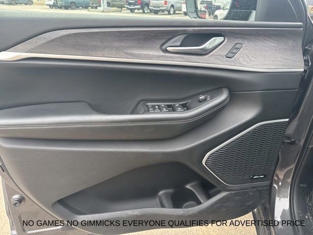 Used 2022 Jeep Grand Cherokee Limited 4xe image 17