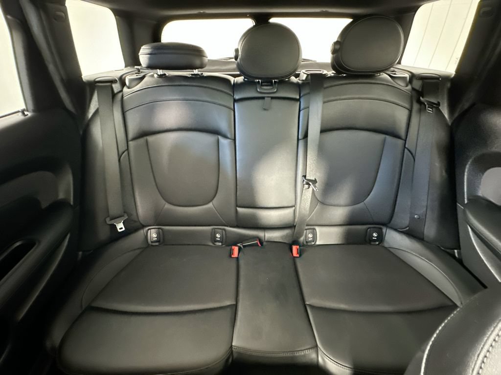 Used 2017 MINI Cooper Clubman S FWD image 13