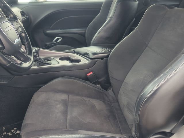 Used 2022 Dodge Challenger R/T w/ Plus Package image 11