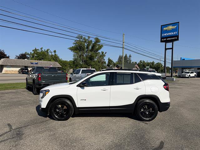 Used 2022 GMC Terrain AT4 w/ Infotainment Package II AWD/4WD image 3