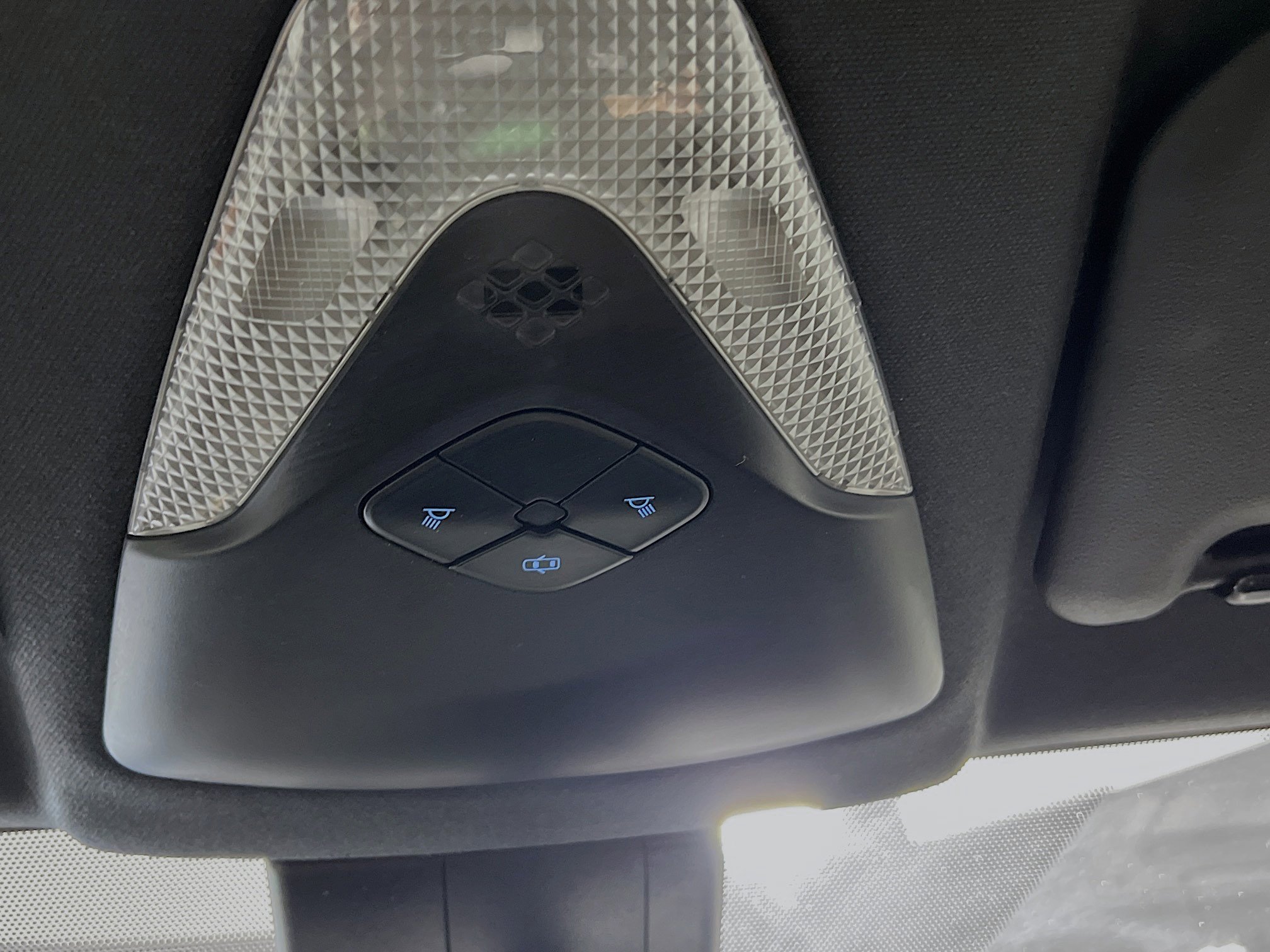 Used 2018 Toyota C-HR XLE image 22