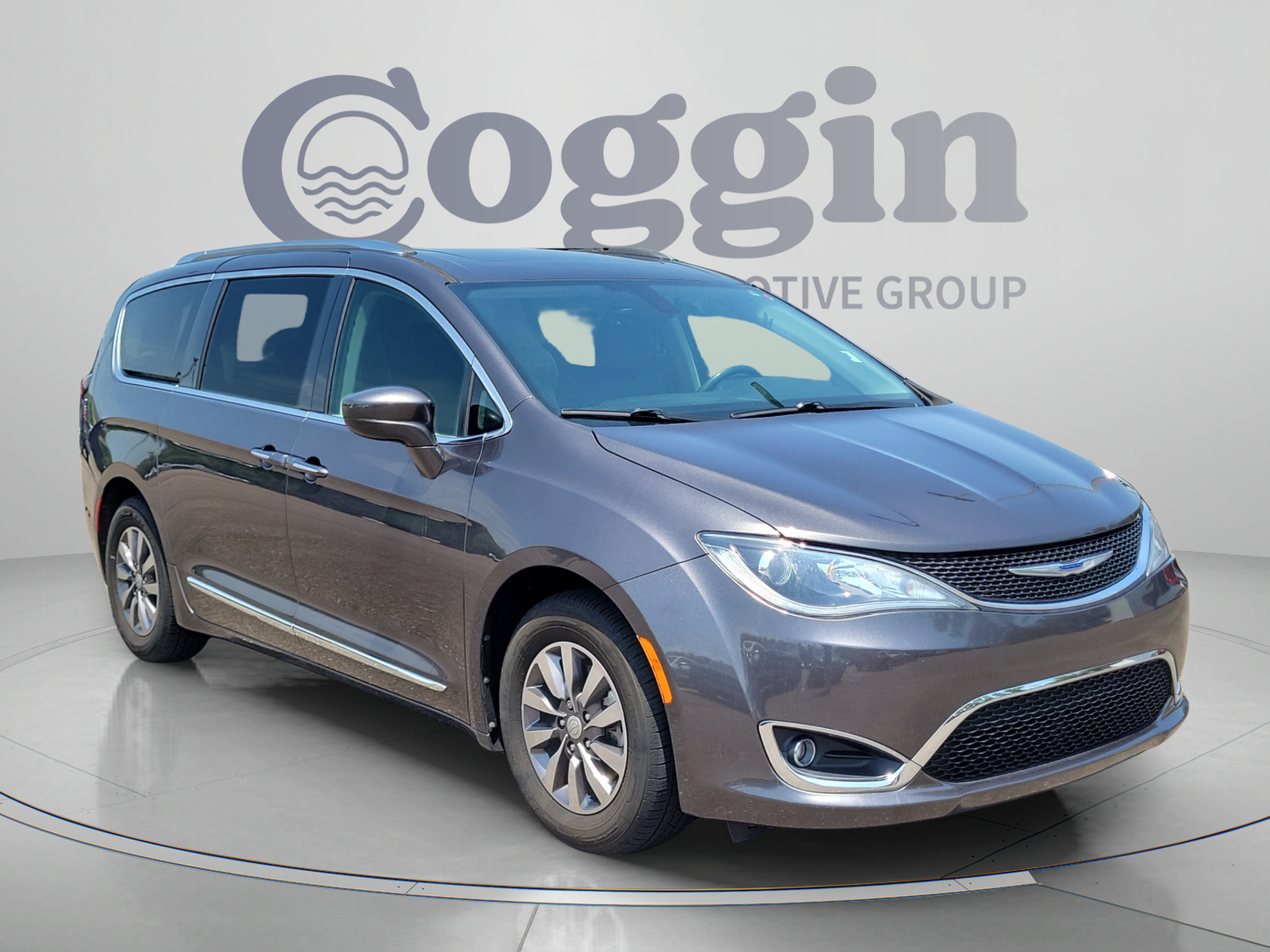 Used 2019 Chrysler Pacifica Touring-L Plus FWD image 7